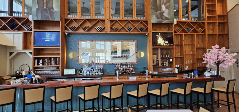 Let’s Try … The Mauryas Bar & Lounge