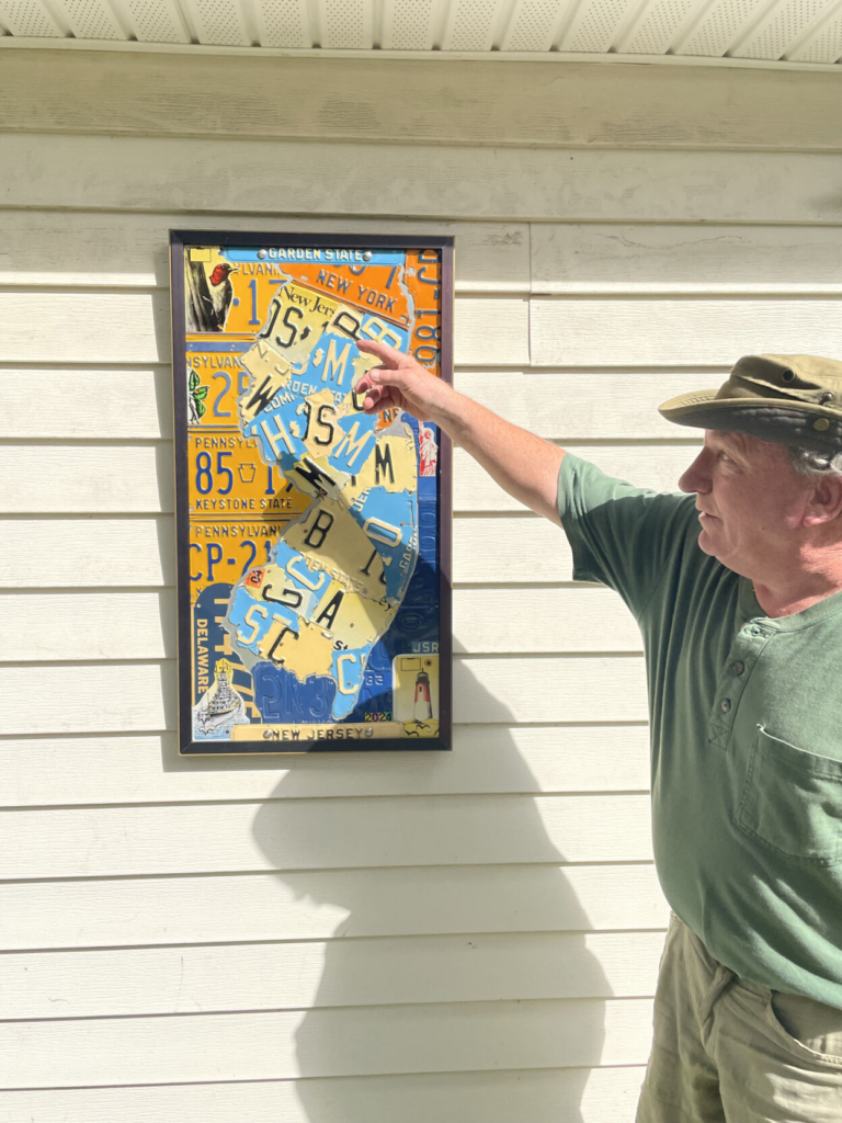 Artist Rounds Gives New Meaning to Creative License