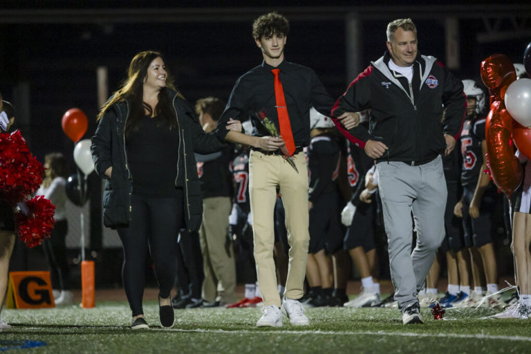 Robbinsville Vs. Hamilton West Football