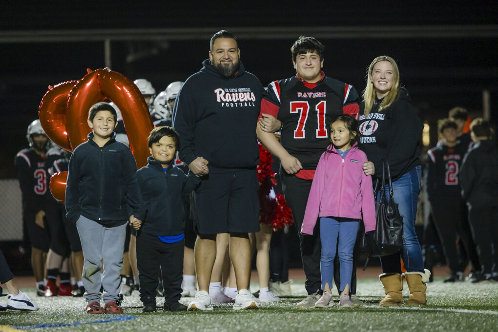 Robbinsville vs Hamilton West Football -12.jpg