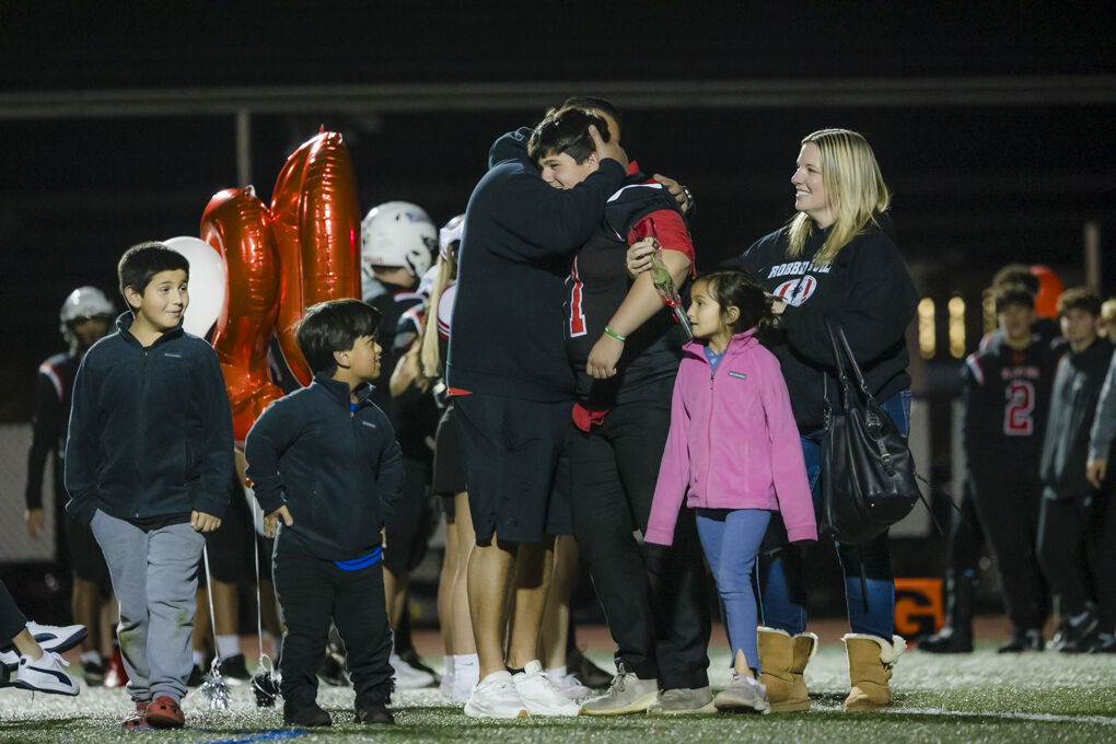 Robbinsville vs Hamilton West Football -13.jpg