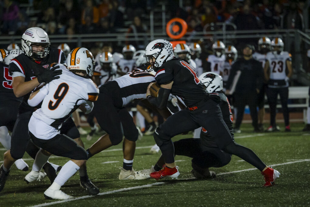 Robbinsville vs Hamilton West Football -16.jpg