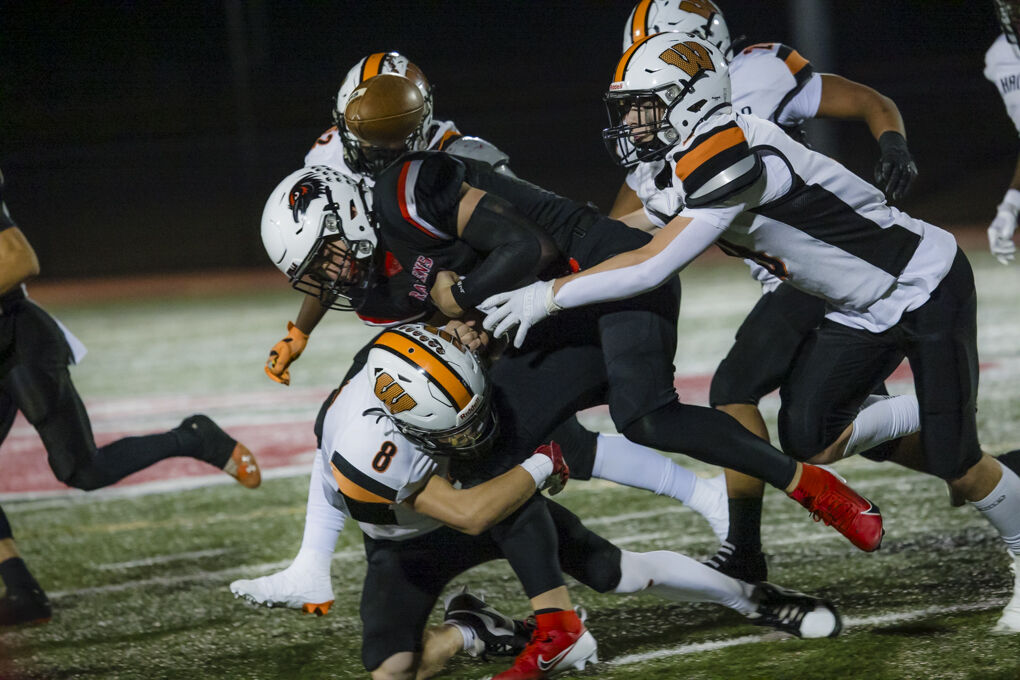 Robbinsville vs Hamilton West Football -25.jpg