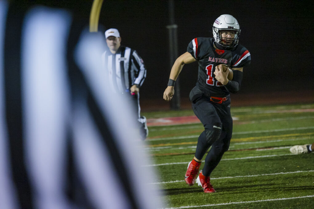Robbinsville vs Hamilton West Football -36.jpg