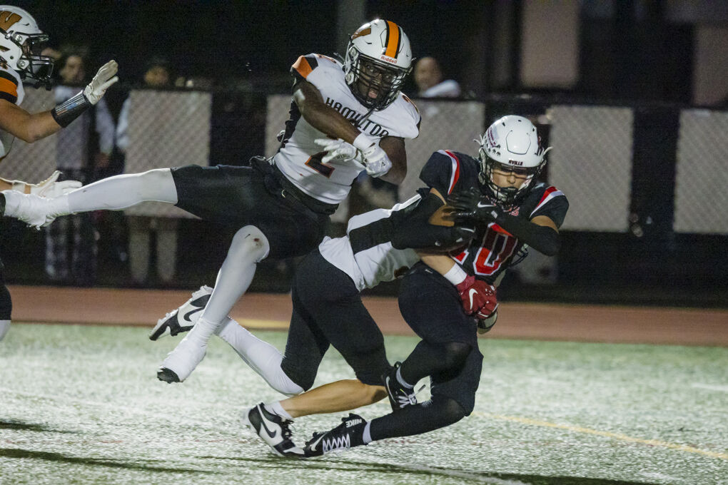 Robbinsville vs Hamilton West Football -38.jpg