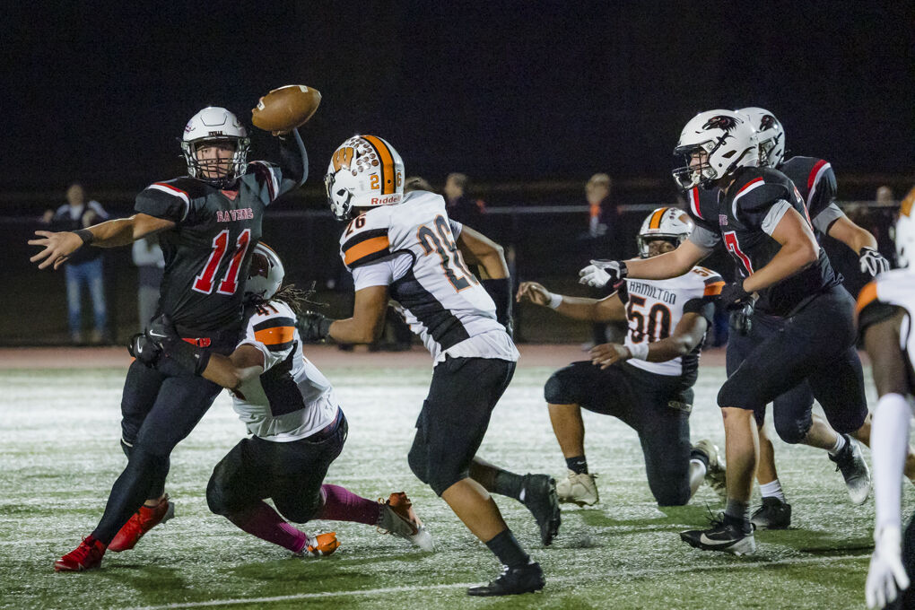 Robbinsville vs Hamilton West Football -39.jpg
