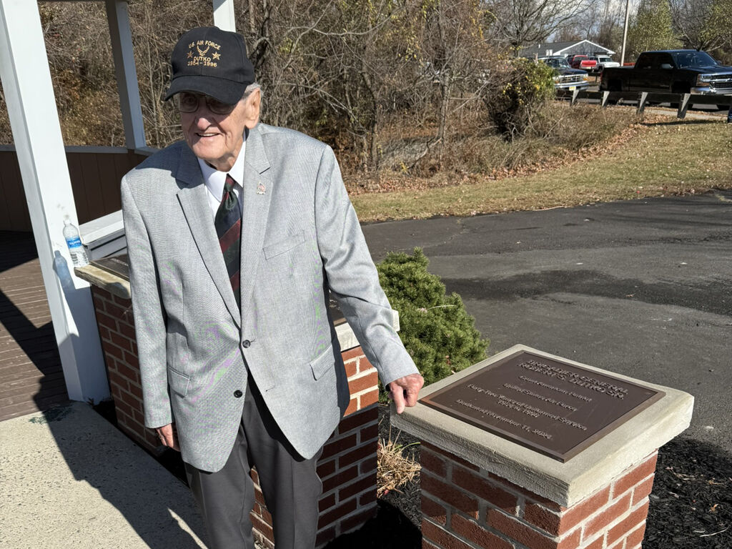 Ewing vets day 2024 (13).JPG