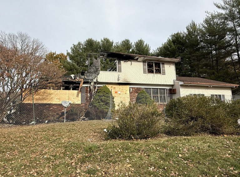 Early morning fire claims life in Ewing Township home