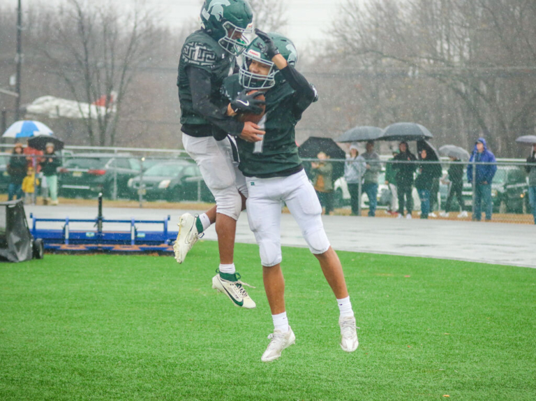 Pate brothers show the way for Steinert football with team-first mentality