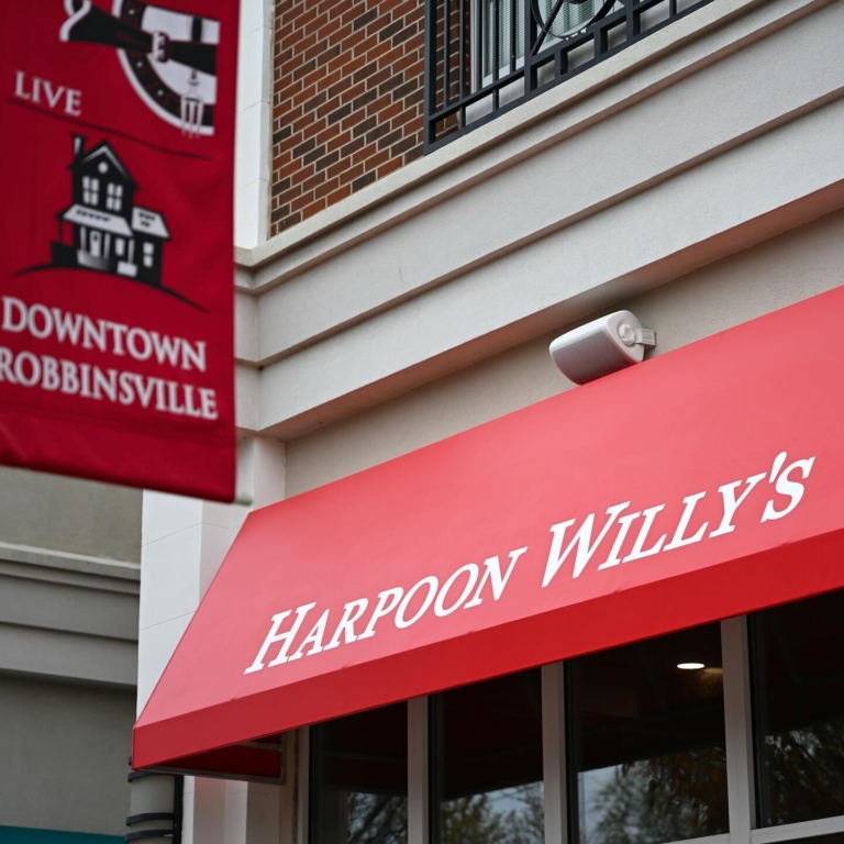 Harpoon Willy’s brings shore charm to Robbinsville Town Center corner