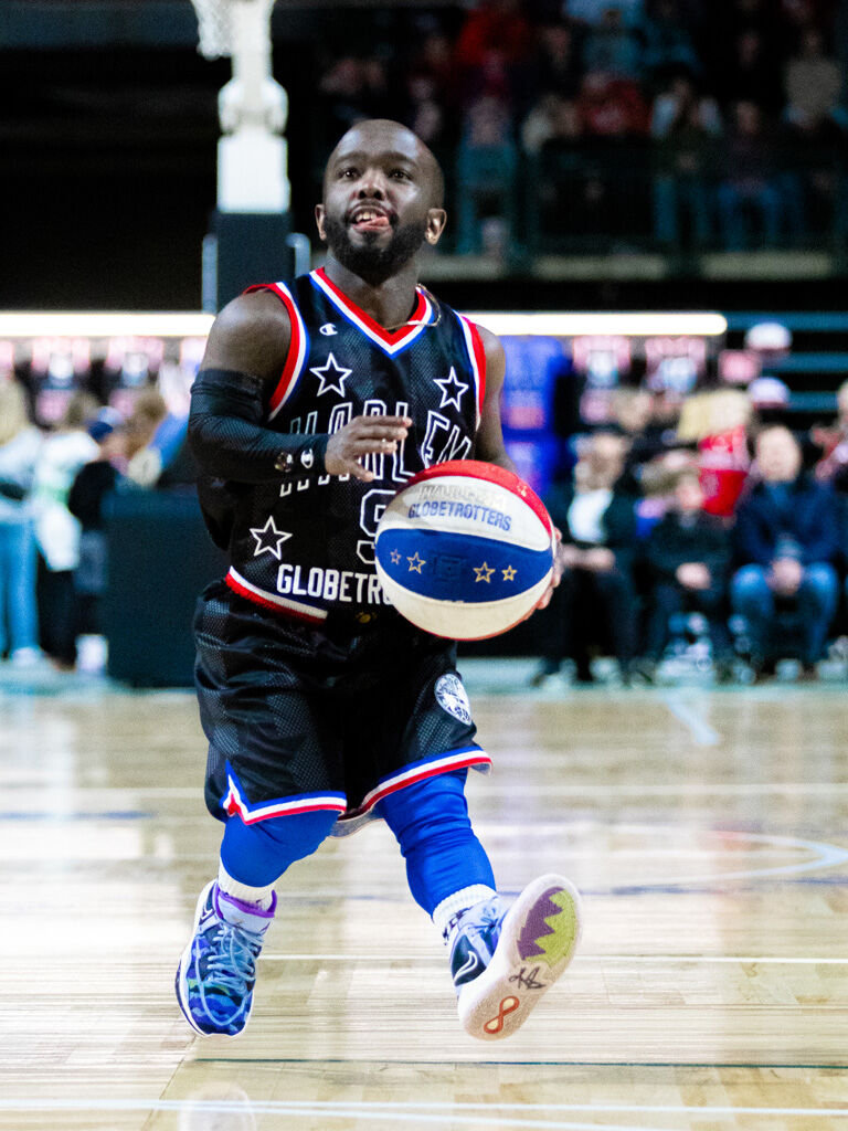 Guard Hot Shot Swanson (left) and Showman Hammer Harrison.jpg