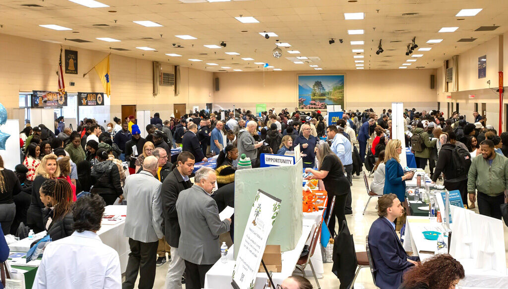 Job fair crowd.jpg