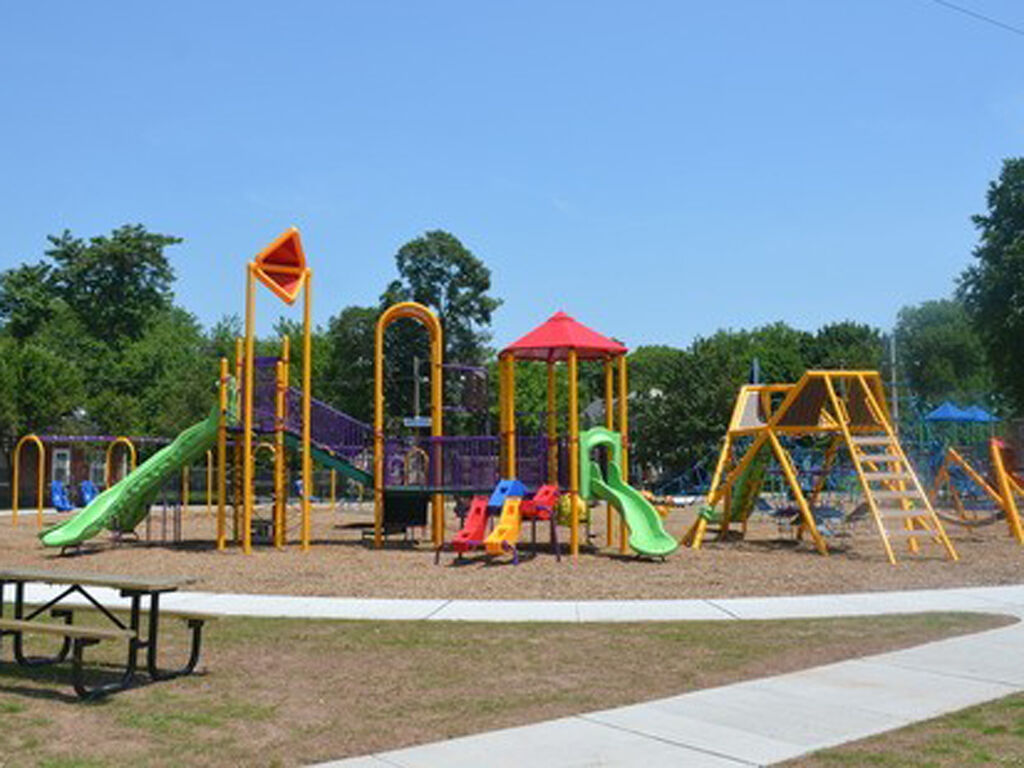 Playground at Cooper Field 6.jpg