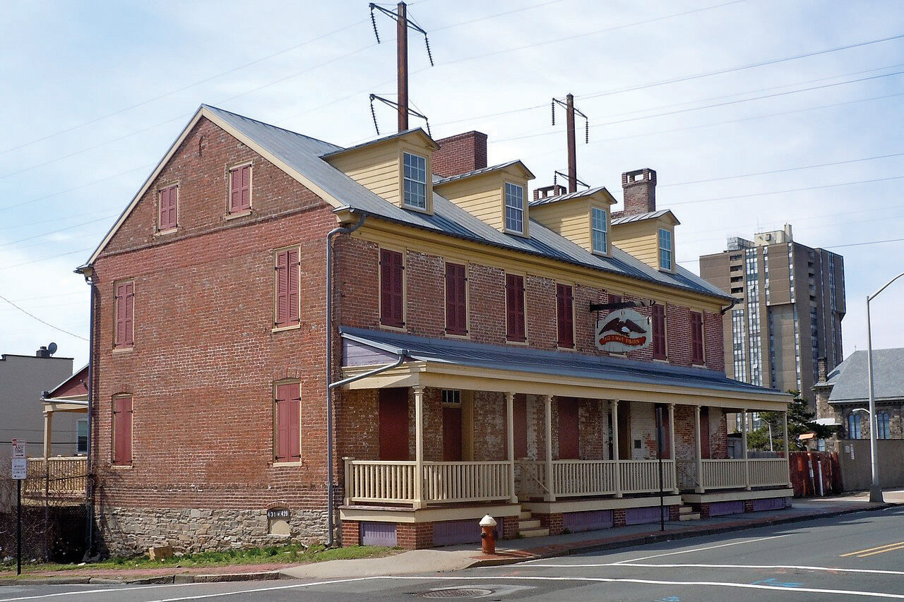 Old_Eagle_Tavern_Trenton.JPG