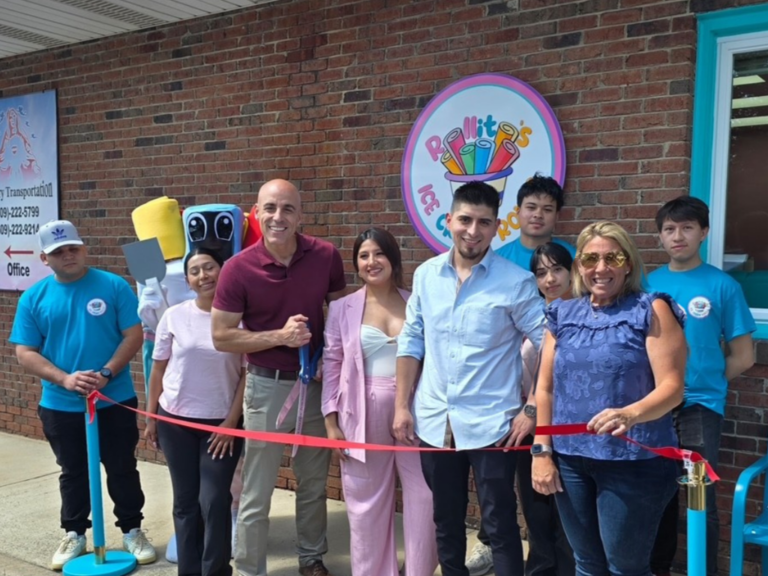 Rollito’s Ice Cream Rolls opens first store in Hamilton