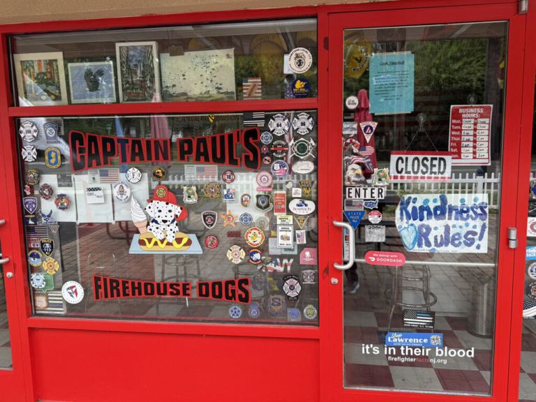 Captain Paul’s Firehouse Dogs closes months after change in ownership