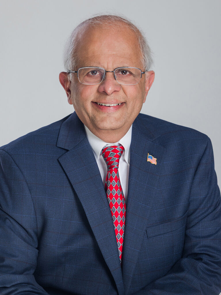 Hemant Marathe headshot.JPG