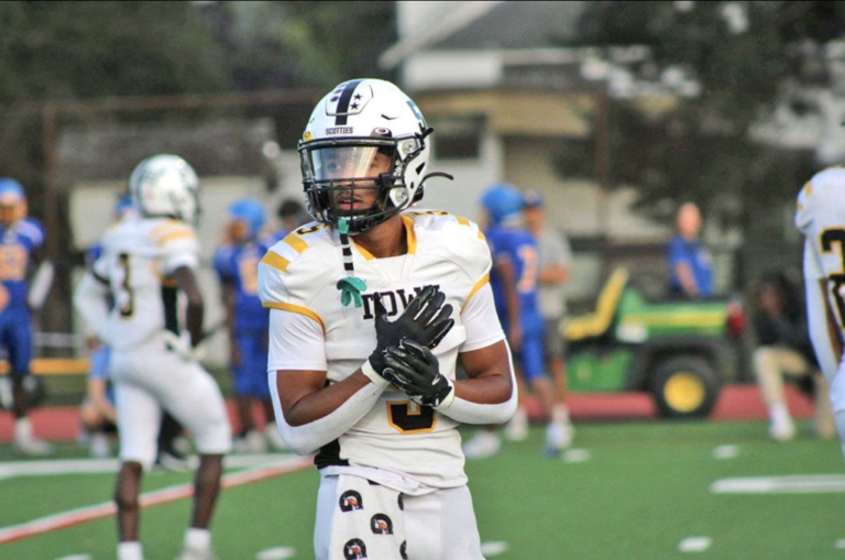 With Lee at the helm, Scotties’ football maintains winning ways