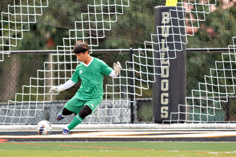 Harjes at home in goal for Hopewell Valley boys’ soccer