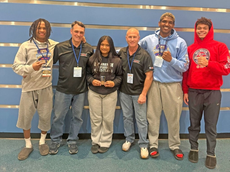 LHS wrestling delivers record-breaking season